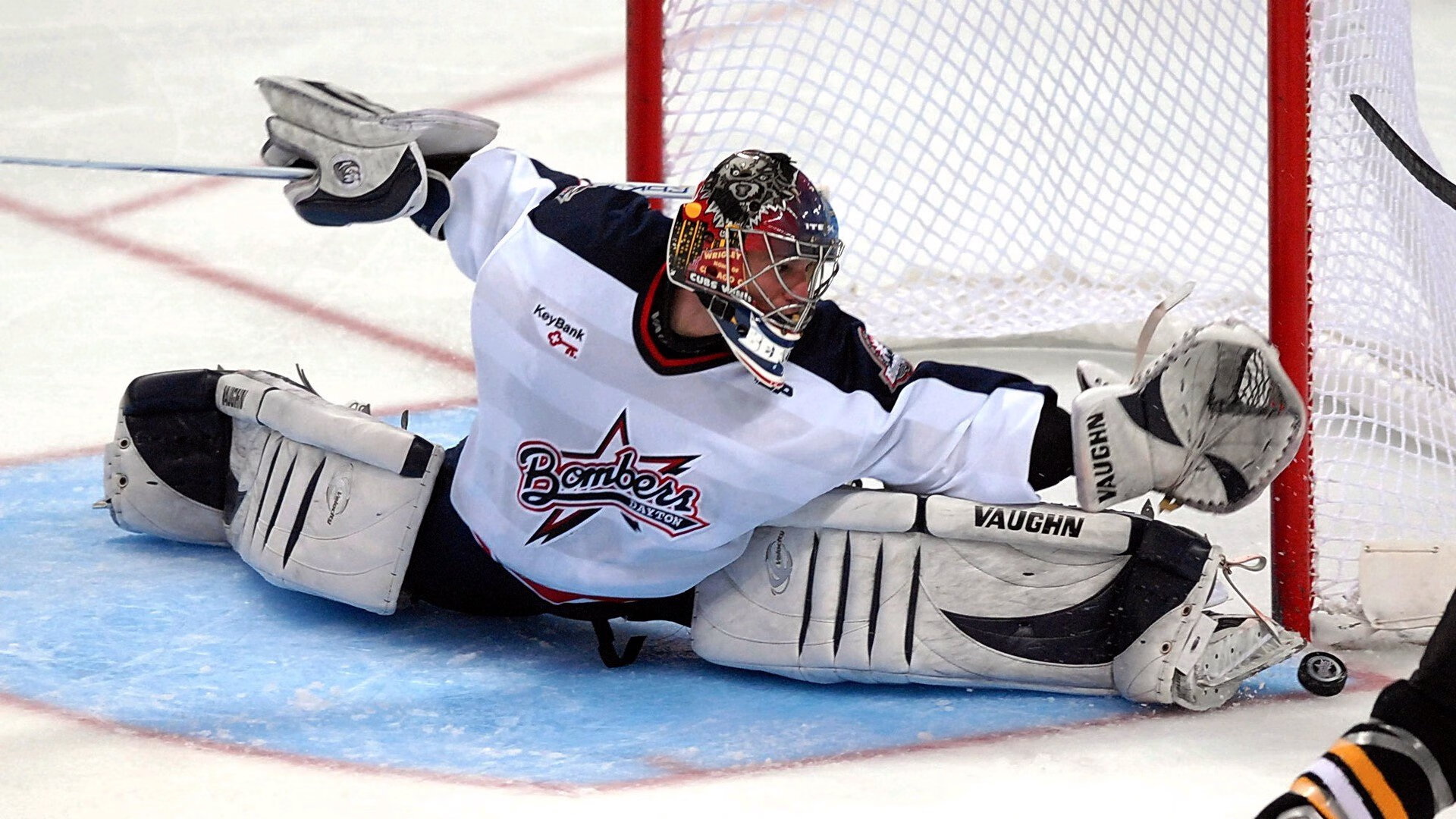 弗拉霍维奇爆发映照足球真谛，洪都拉斯险胜瑞典启示录